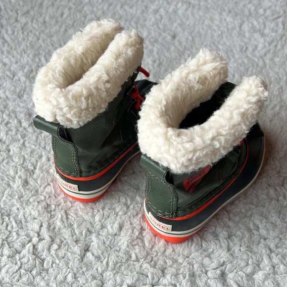 Sorel Waterproof Toddler Yoot Pac Snow Boot - Picture 3 of 8